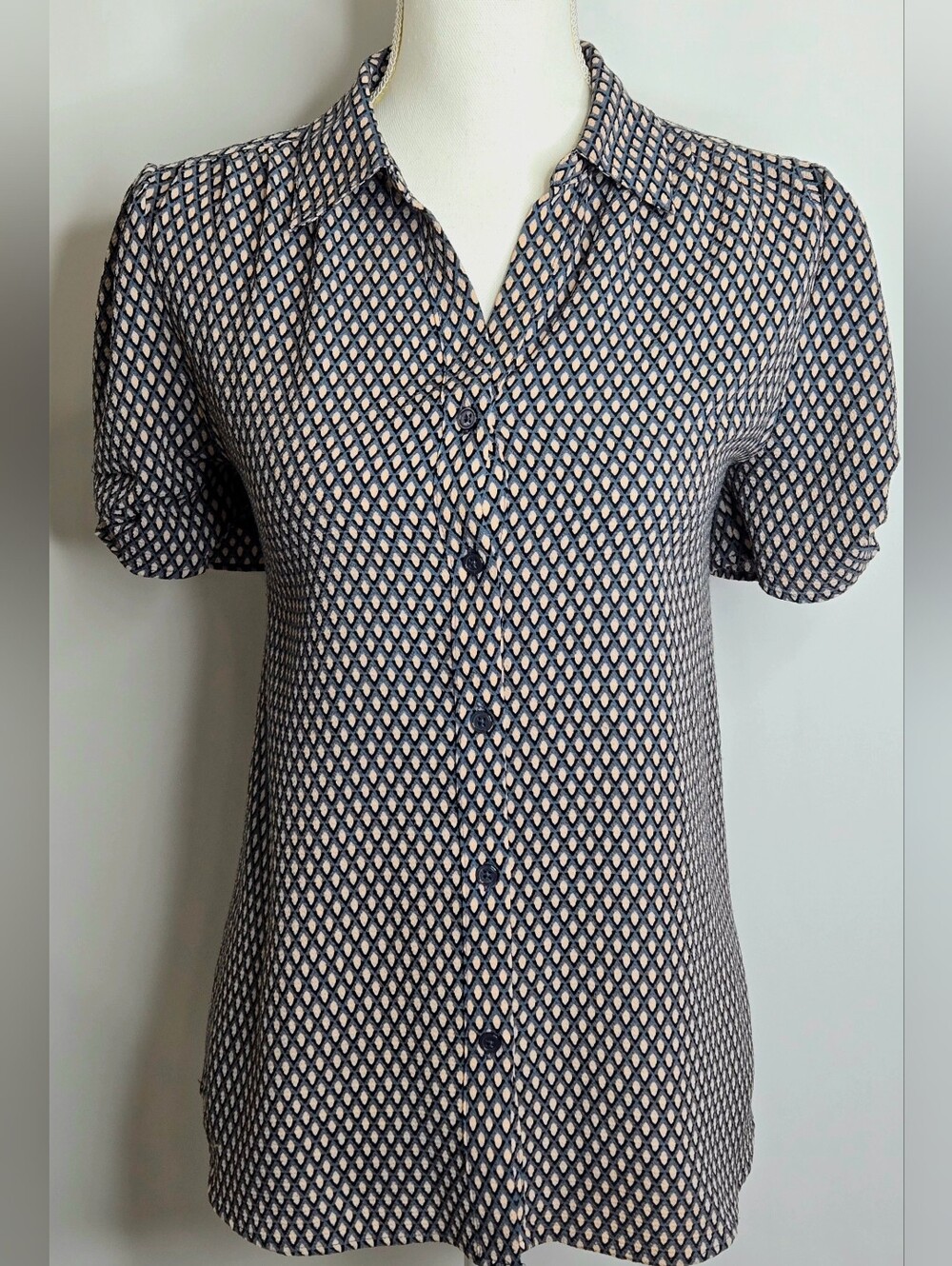 Adrianna Papell  Geometric Print Button Down Blouse Stretch Career NWOT‎ S